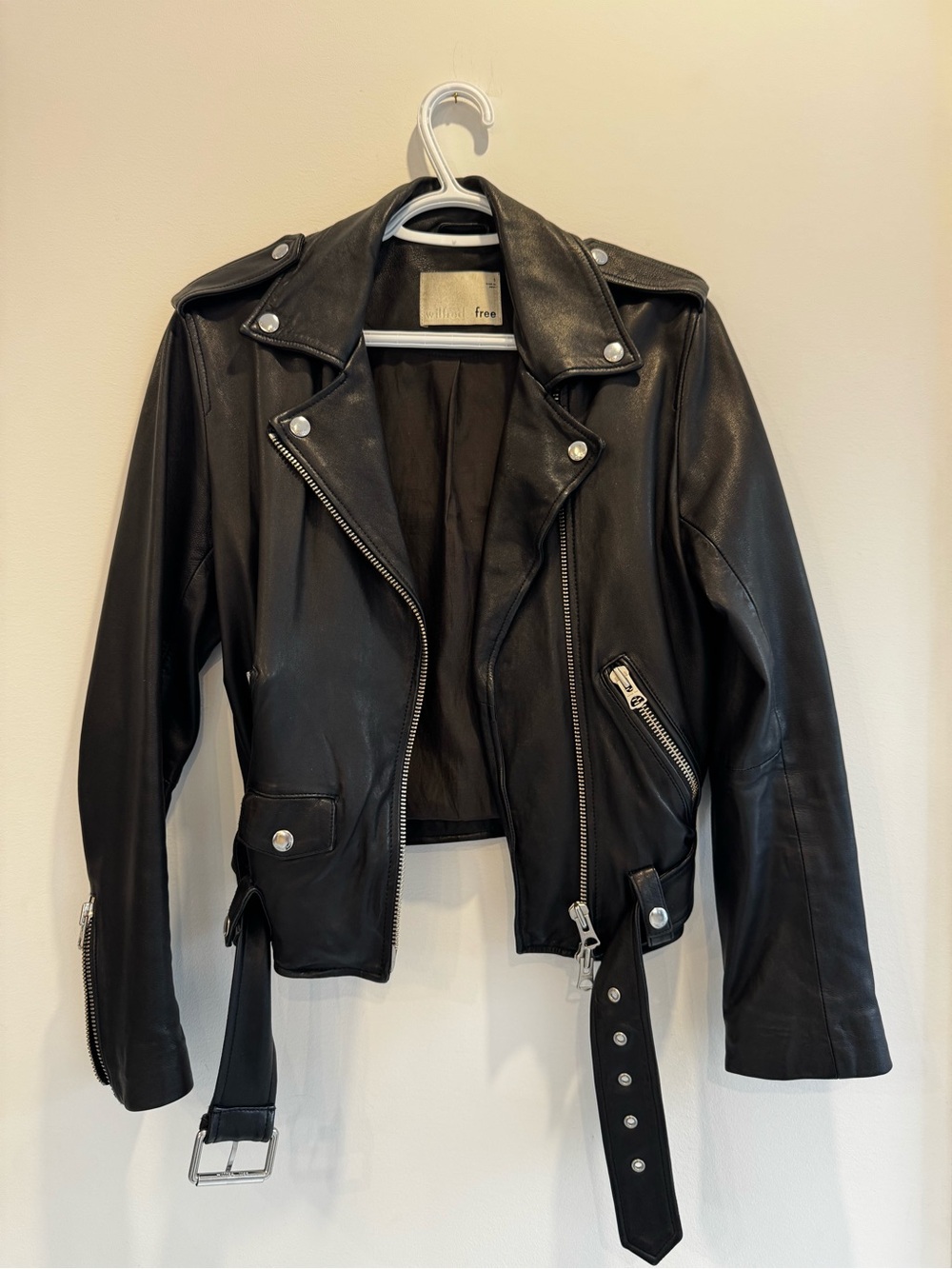 Aritzia Wilfred Free Lenon leather biker jacket